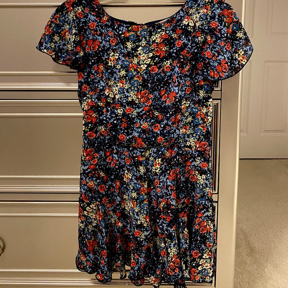 Romper - Picture 1 of 1